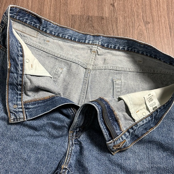 Vintage Levi’s 550 Denim Shorts - Picture 4 of 5